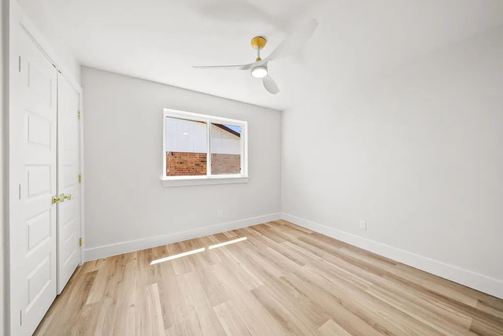 2113 Vail Drive Garland TX 75044