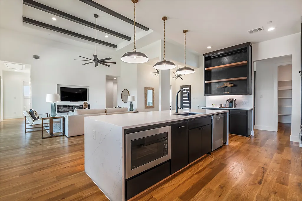 430 Whispering Way Red Oak TX 75154