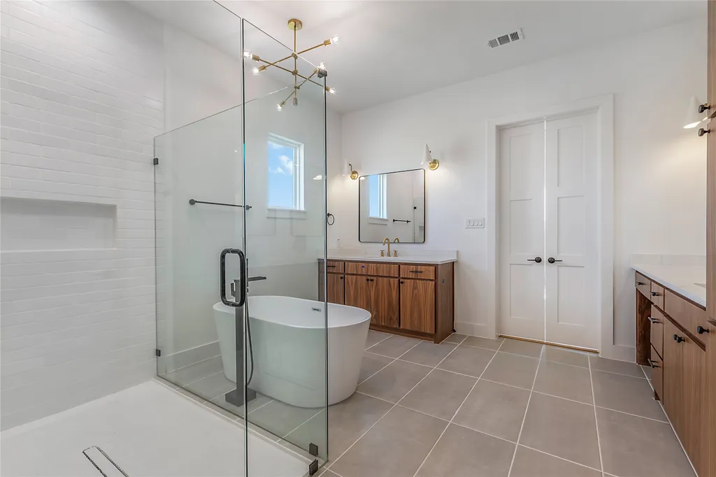 430 Whispering Way Red Oak TX 75154