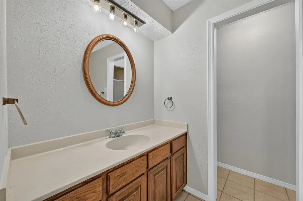 3619 Ceran Drive Arlington TX 76016