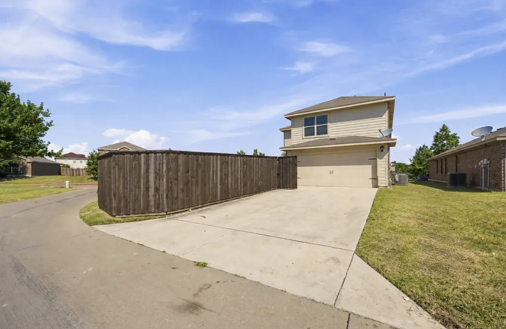 3000 Keri Drive Lancaster TX 75146