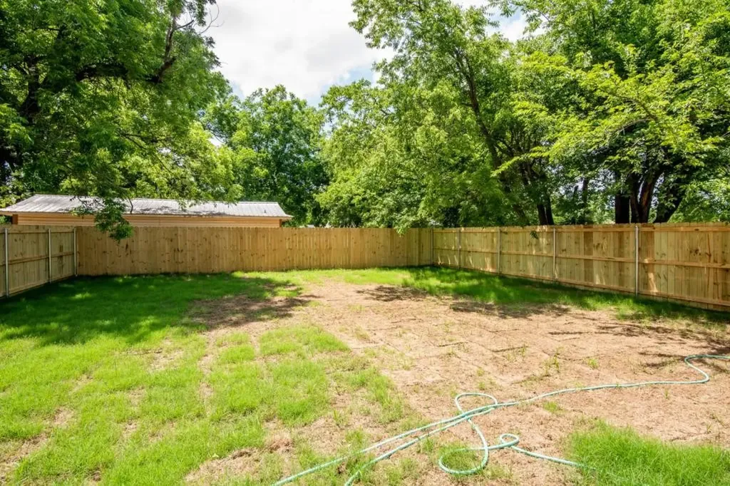 1321 Franklin Avenue Bonham TX 75418
