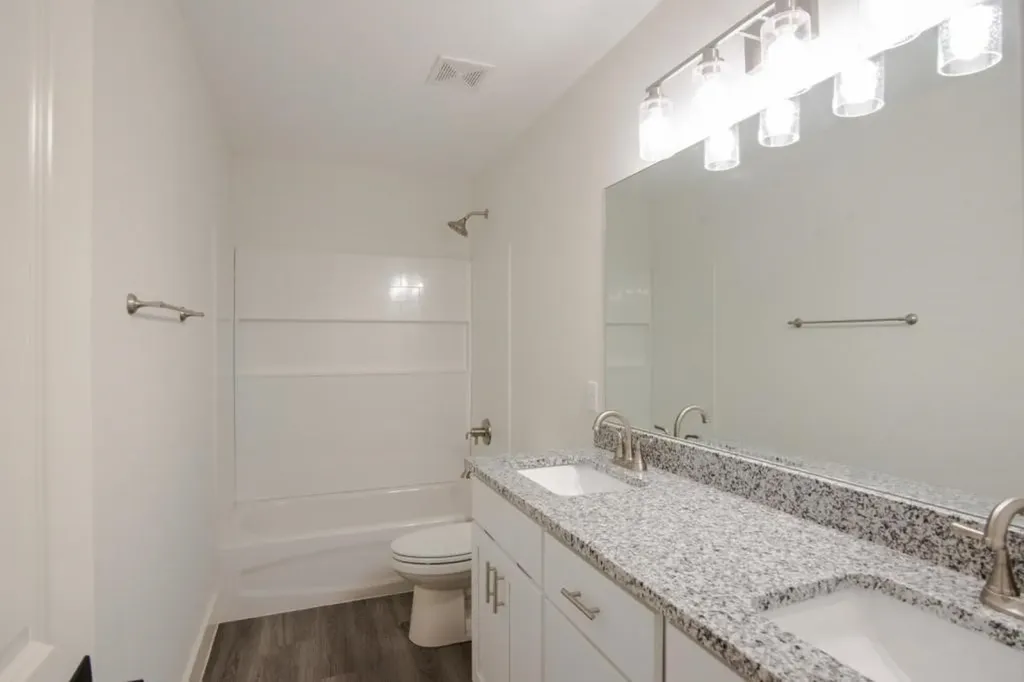 1321 Franklin Avenue Bonham TX 75418