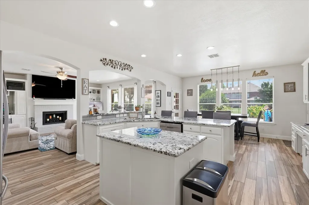 1121 Cogburn Court Shady Shores TX 76208