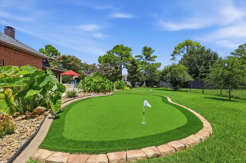 1121 Cogburn Court Shady Shores TX 76208