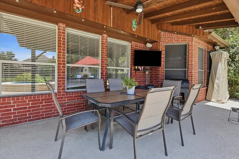 1121 Cogburn Court Shady Shores TX 76208