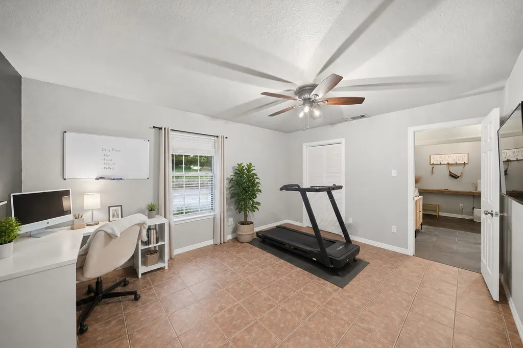 1872 Nokomis Road Lancaster TX 75146