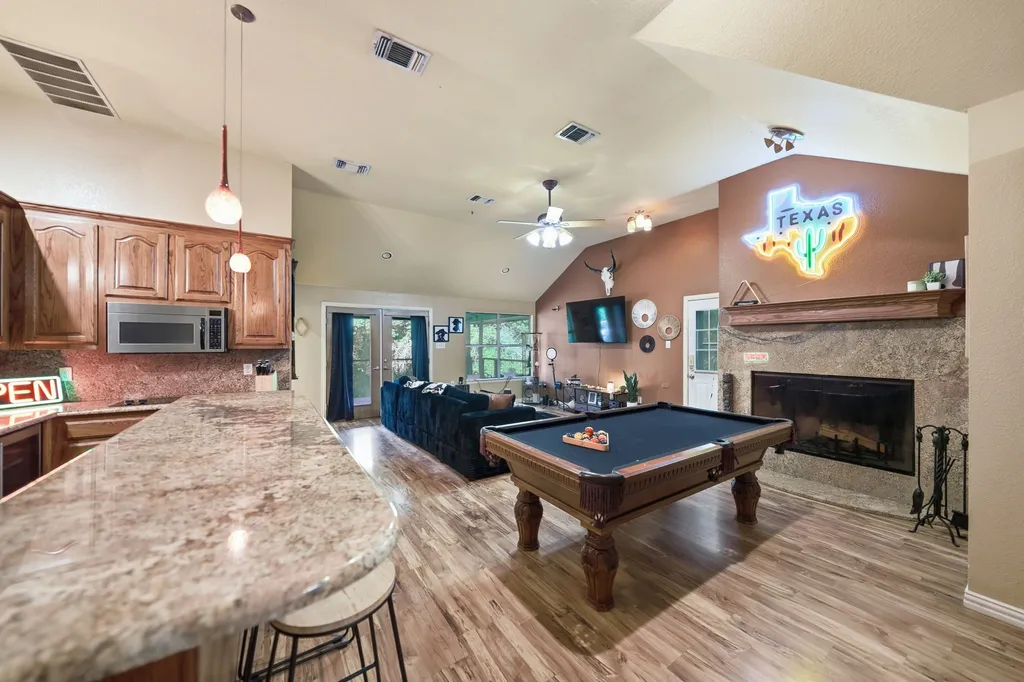 1872 Nokomis Road Lancaster TX 75146
