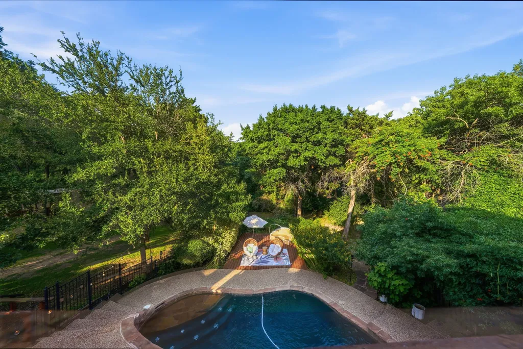 1872 Nokomis Road Lancaster TX 75146