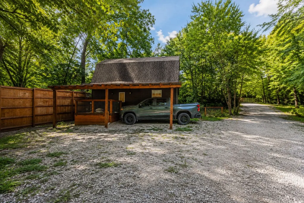 1872 Nokomis Road Lancaster TX 75146