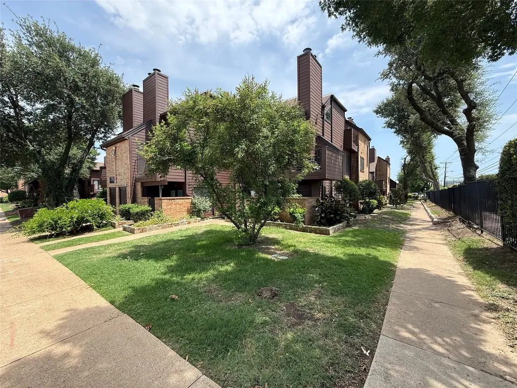 1700 Baird Farm Circle Arlington TX 76006