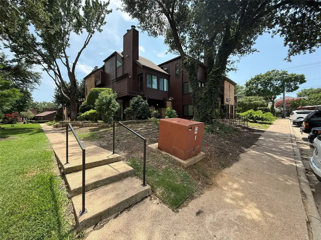 1700 Baird Farm Circle Arlington TX 76006