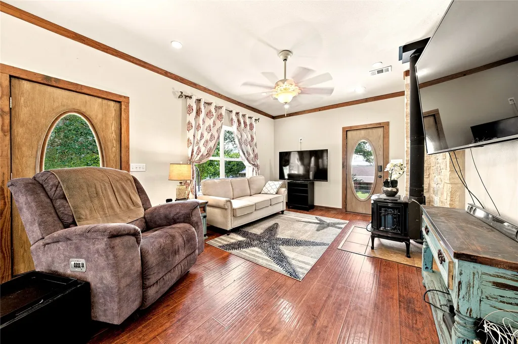 5470 Possum Trail Eustace TX 75124