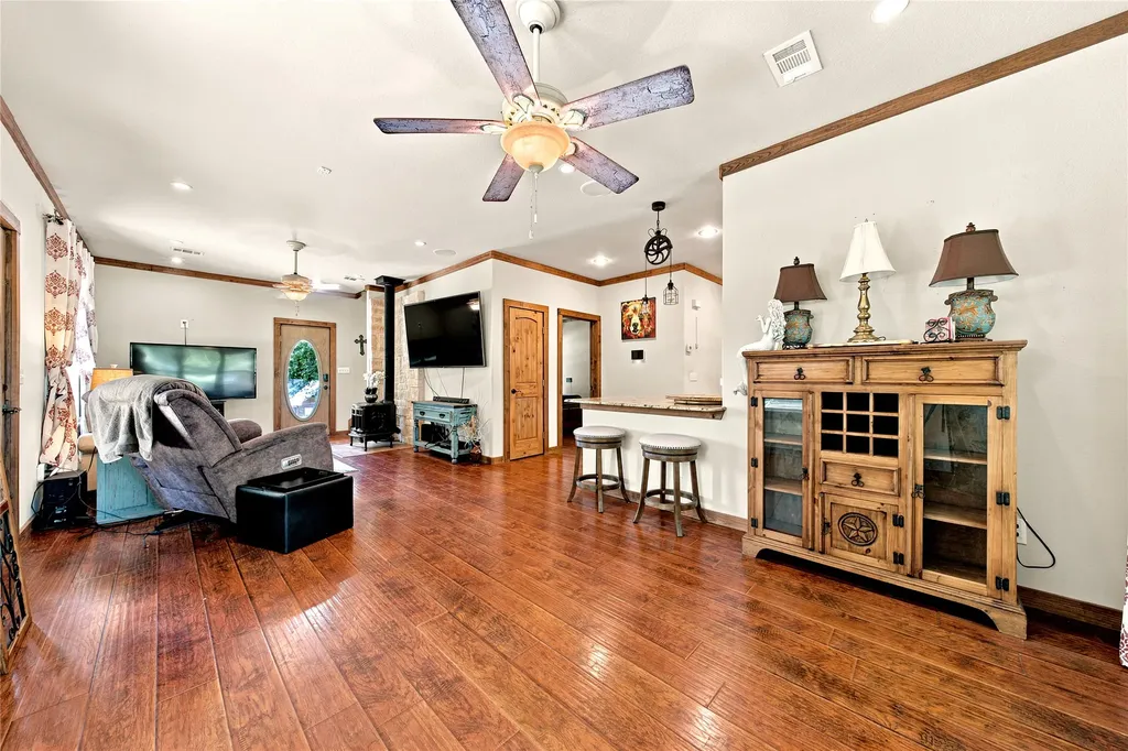 5470 Possum Trail Eustace TX 75124