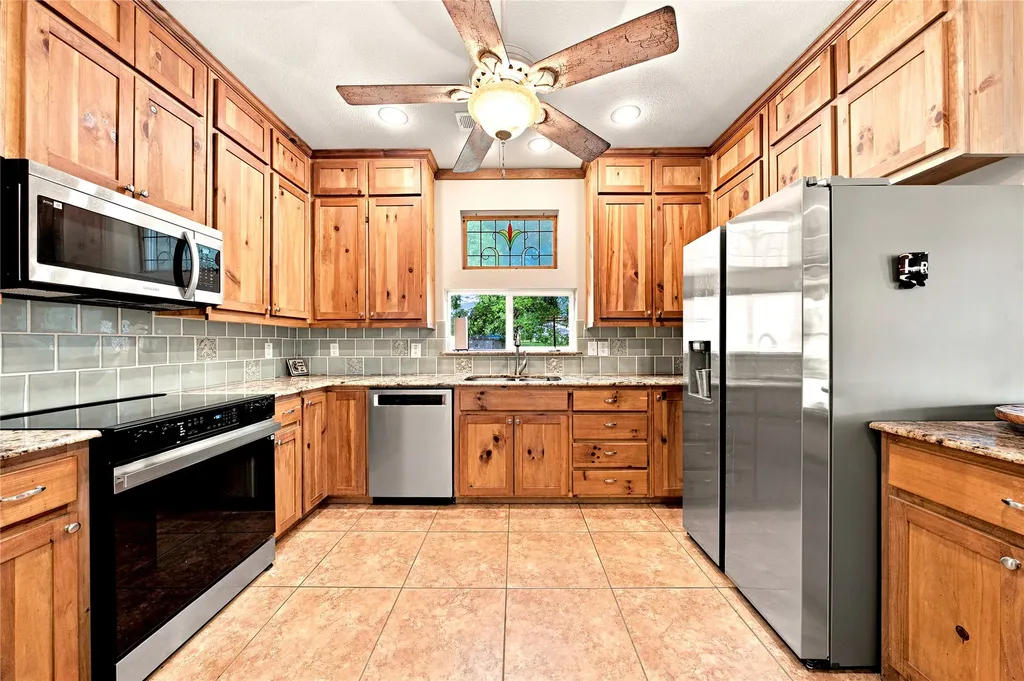 5470 Possum Trail Eustace TX 75124