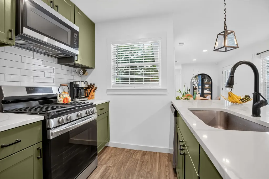 10903 Aledo Drive Dallas TX 75228