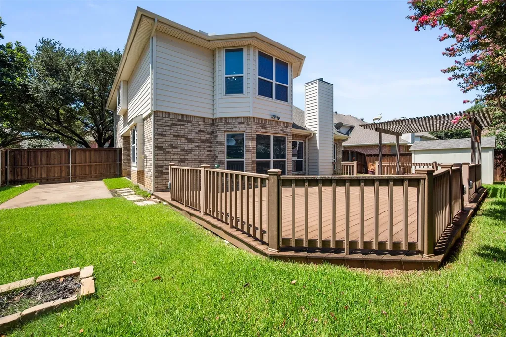 6505 Ashwood Drive Arlington TX 76016