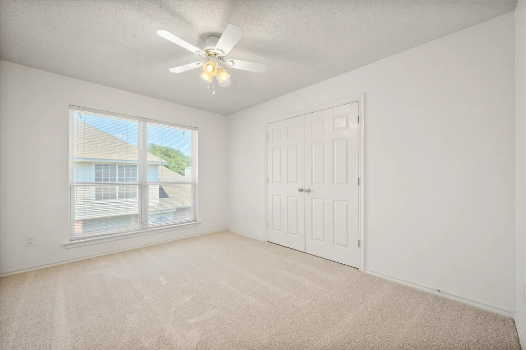 6505 Ashwood Drive Arlington TX 76016