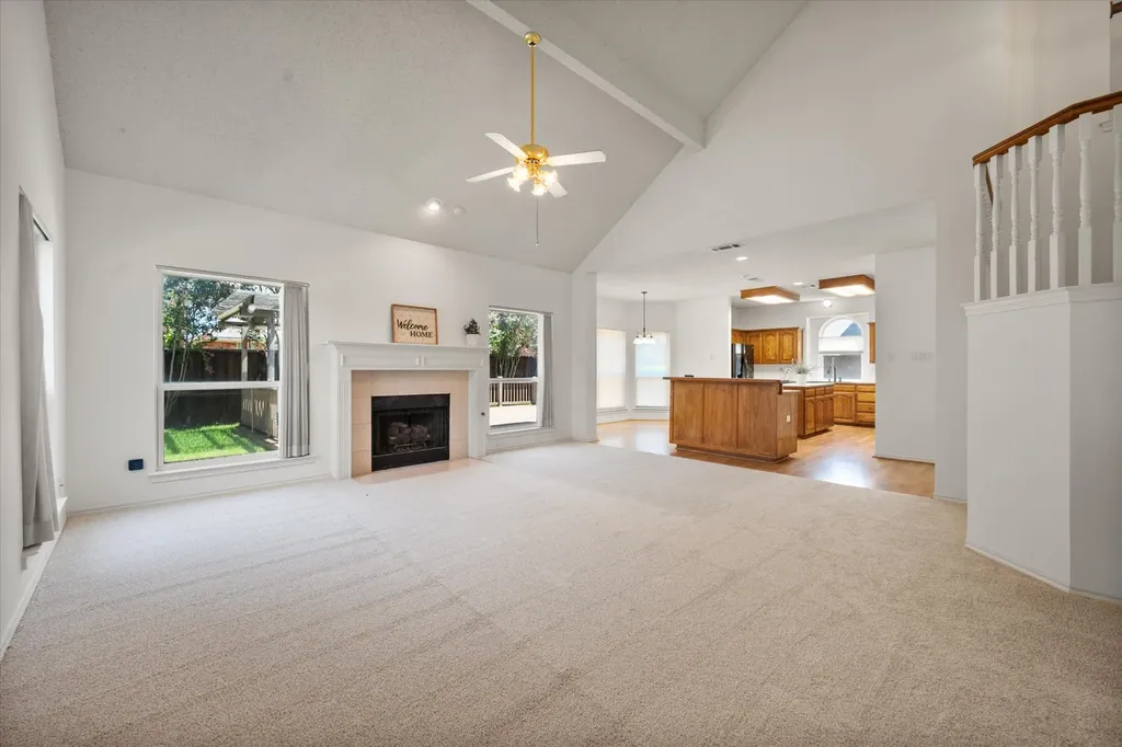 6505 Ashwood Drive Arlington TX 76016