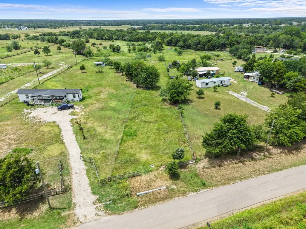 2308 County Road 3417 Wills Point TX 75169