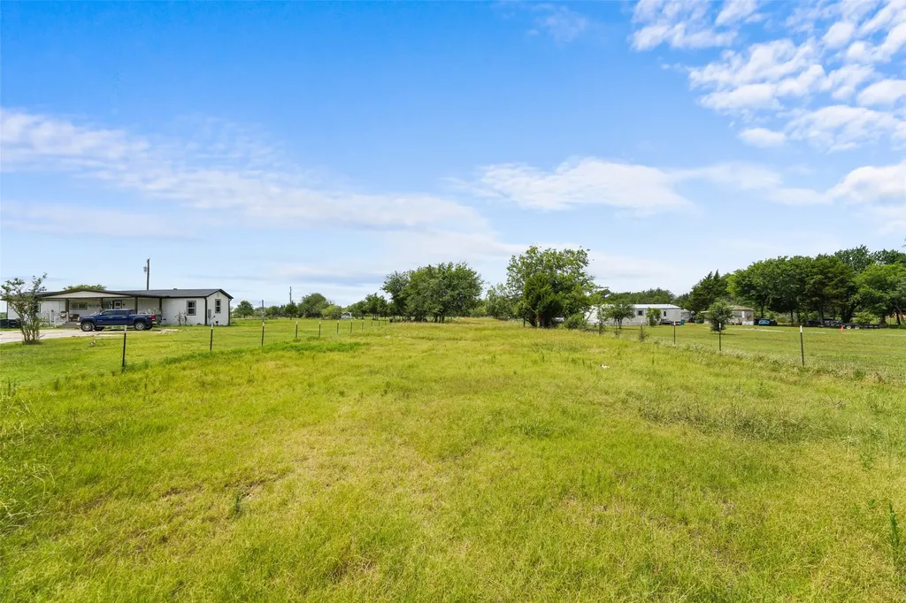 2308 County Road 3417 Wills Point TX 75169