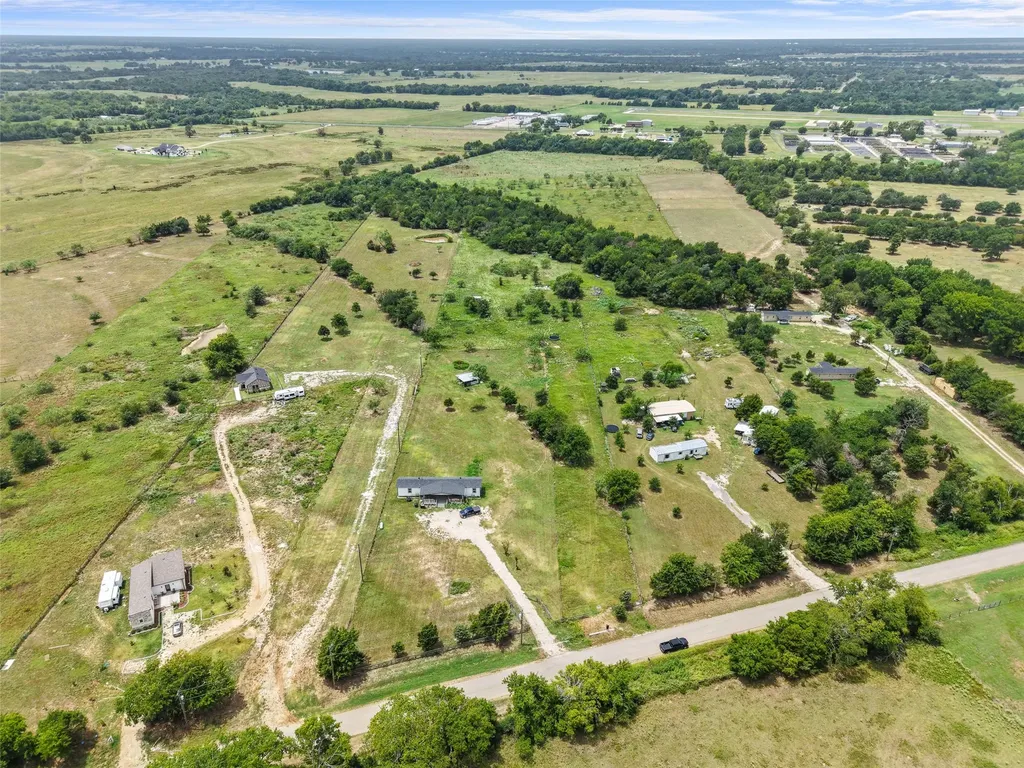2308 County Road 3417 Wills Point TX 75169