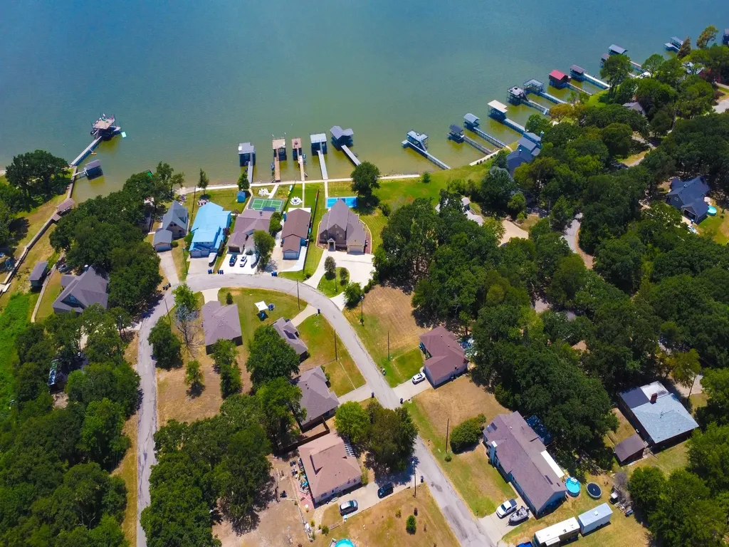 307 Coral Reef Street Gun Barrel City TX 75156