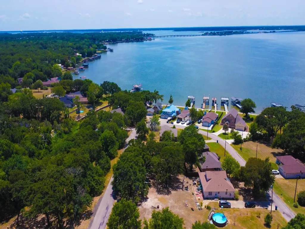 307 Coral Reef Street Gun Barrel City TX 75156