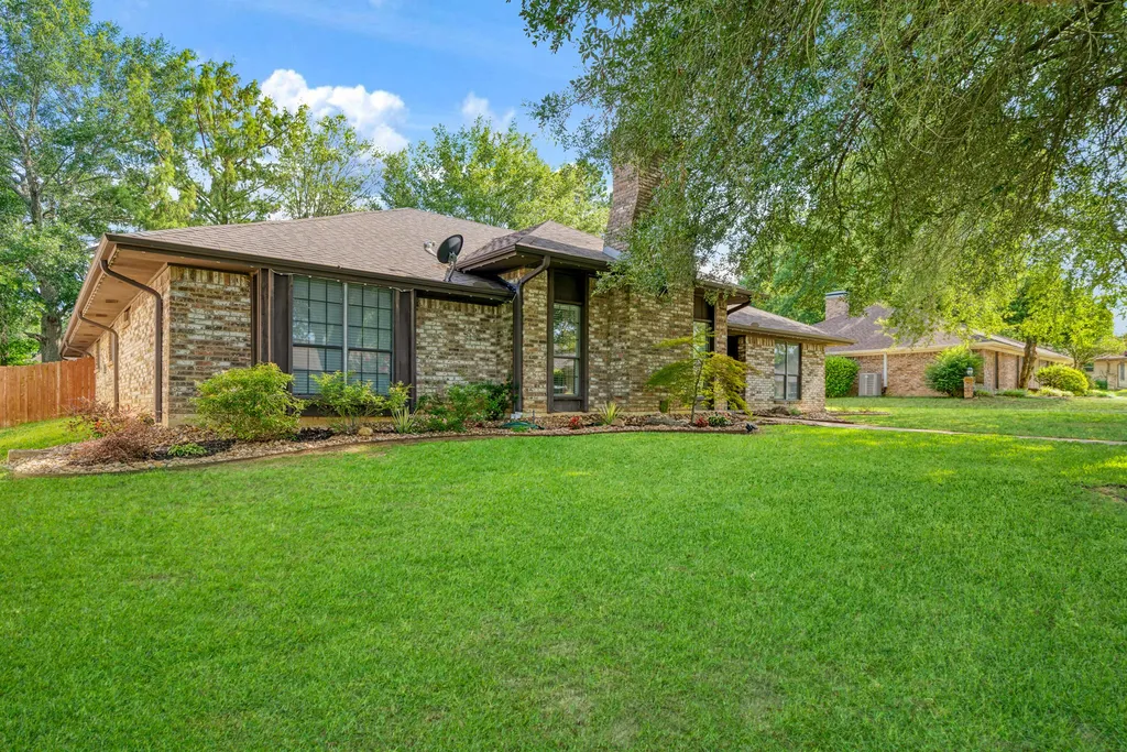 4030 Shannon Drive Paris TX 75462