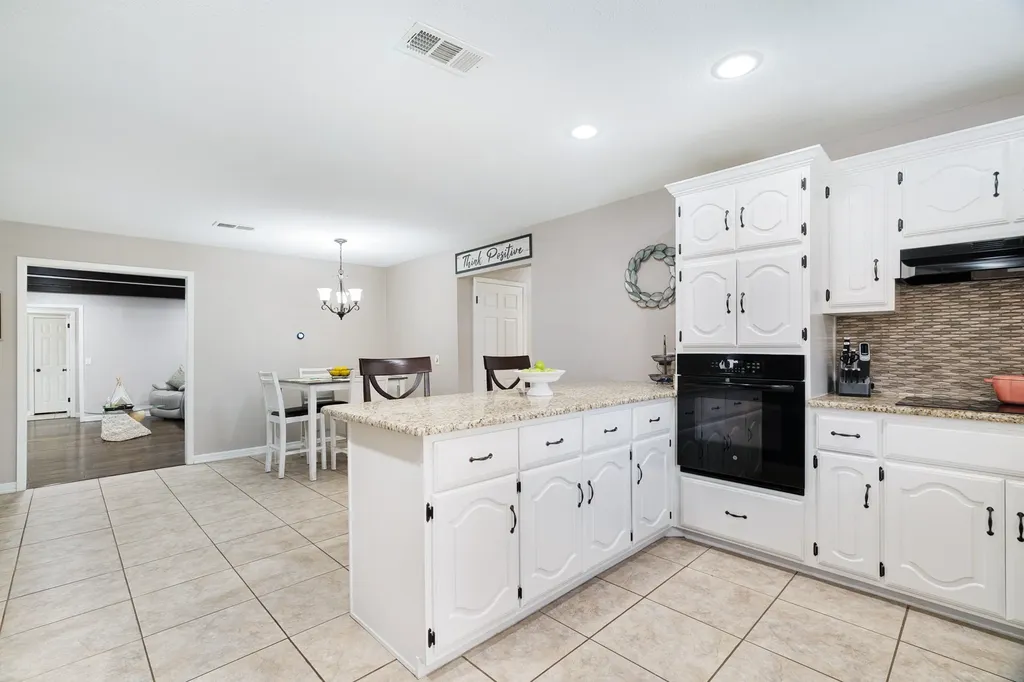 4030 Shannon Drive Paris TX 75462