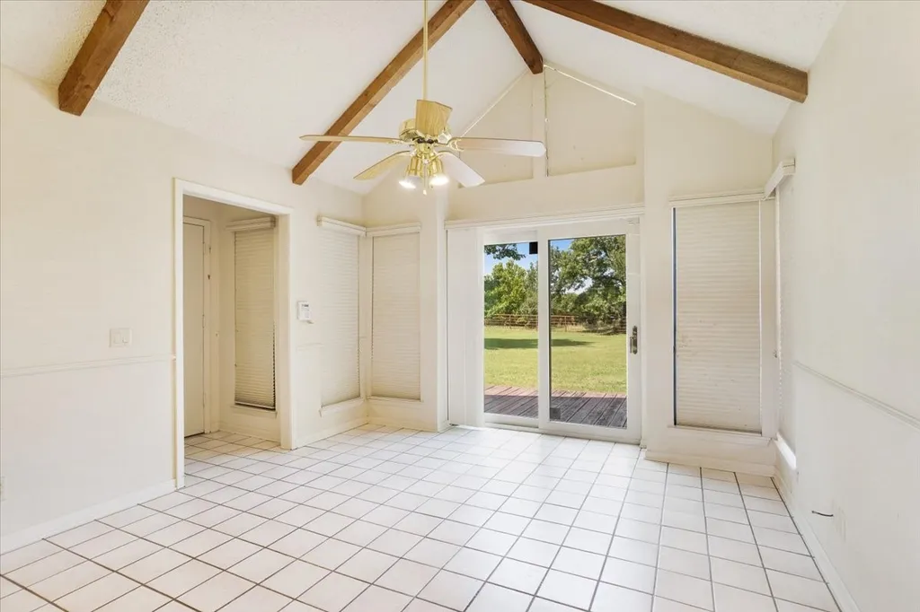 5393 State Highway 5 Van Alstyne TX 75495