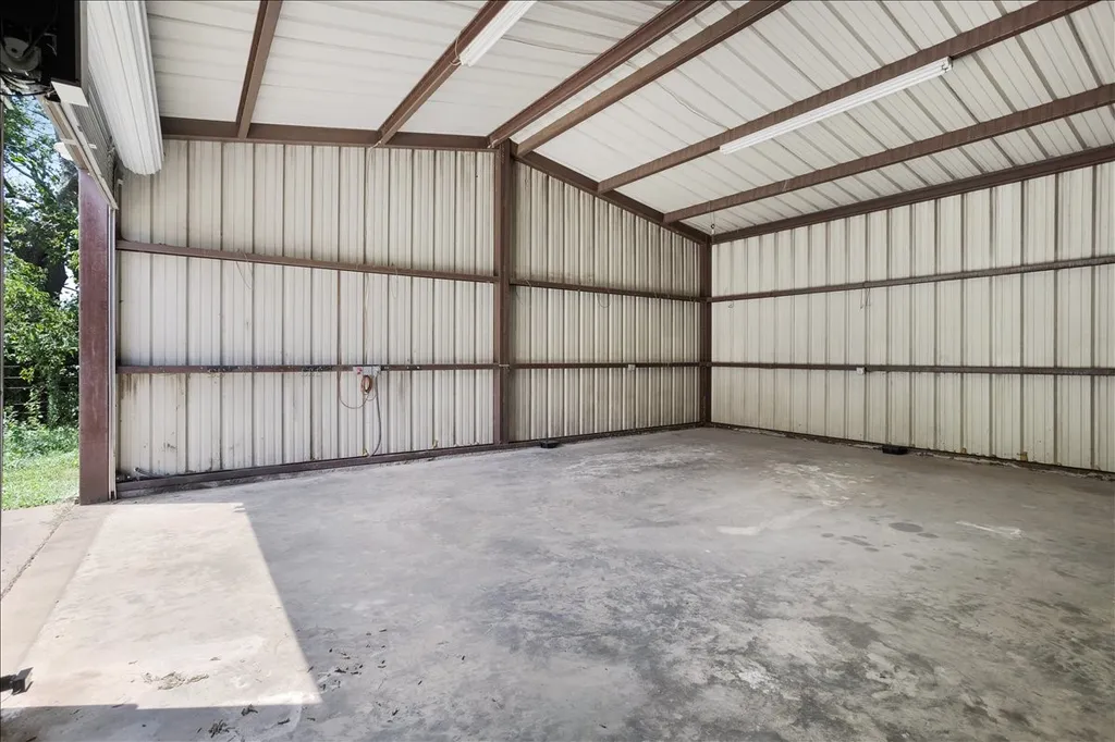 5393 State Highway 5 Van Alstyne TX 75495