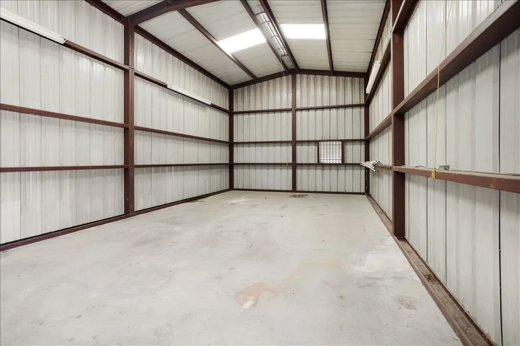 5393 State Highway 5 Van Alstyne TX 75495