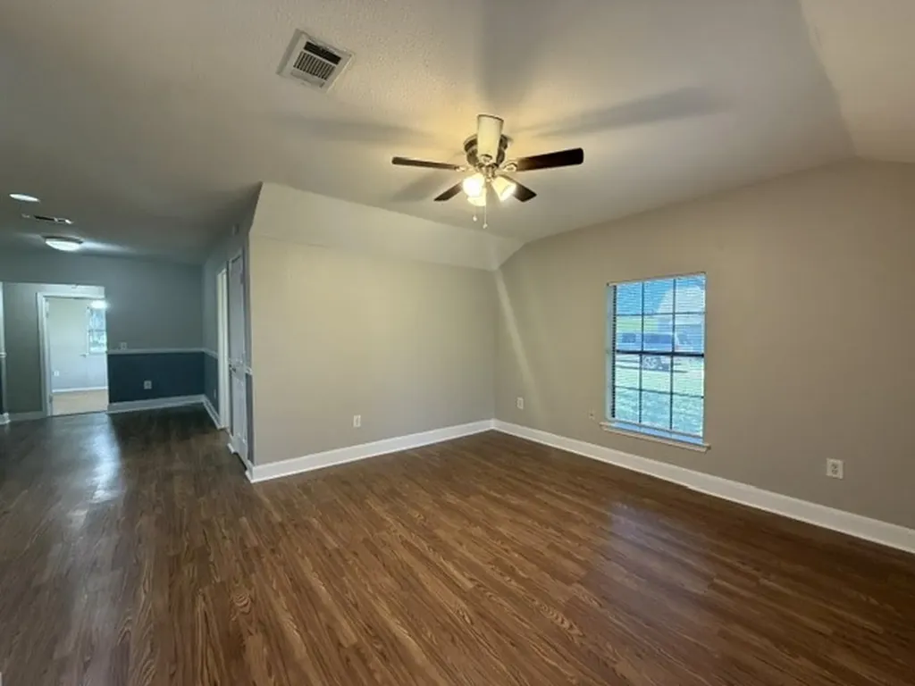 105 2nd Street Valley View TX 76272