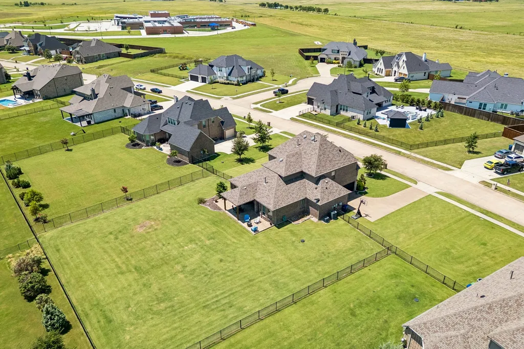 1116 Macgregor Lane Gunter TX 75058
