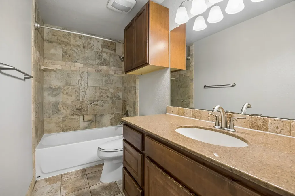 4217 Bent Oaks Drive Arlington TX 76001
