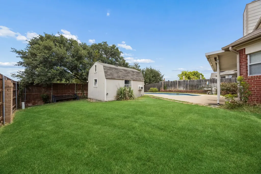 4217 Bent Oaks Drive Arlington TX 76001
