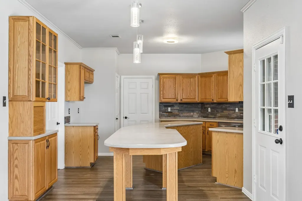 4217 Bent Oaks Drive Arlington TX 76001
