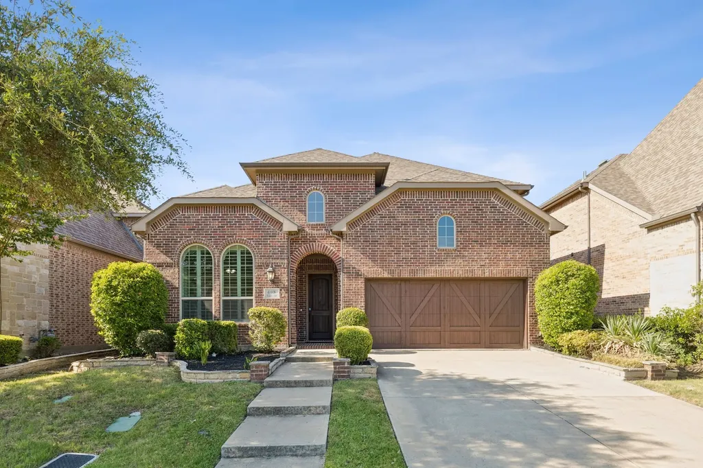 408 Vine Street Irving TX 75039
