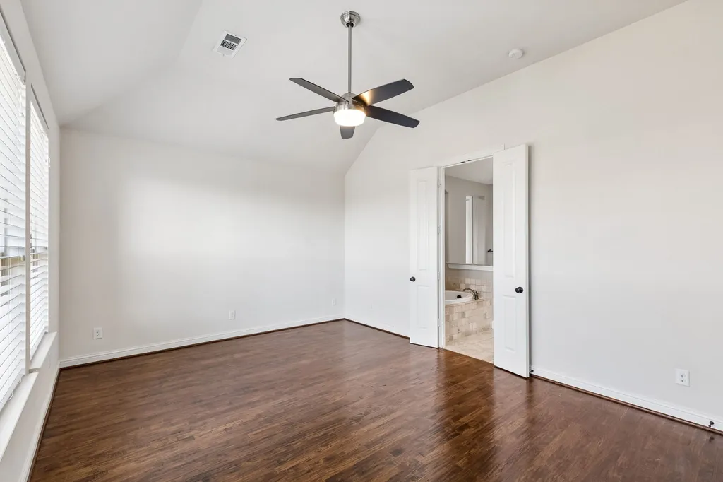 408 Vine Street Irving TX 75039