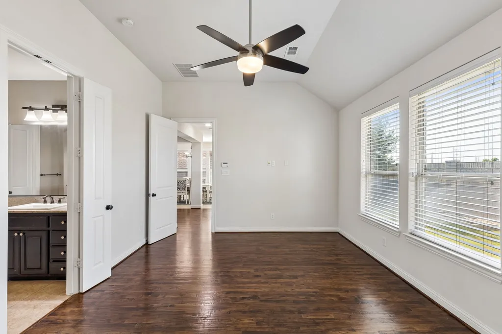 408 Vine Street Irving TX 75039