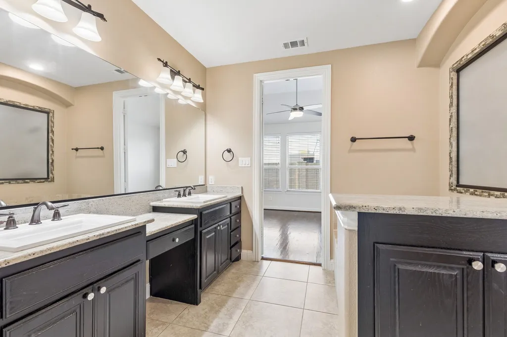 408 Vine Street Irving TX 75039