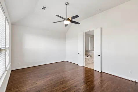 408 Vine Street Irving TX 75039