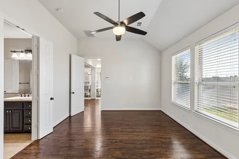 408 Vine Street Irving TX 75039