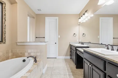 408 Vine Street Irving TX 75039