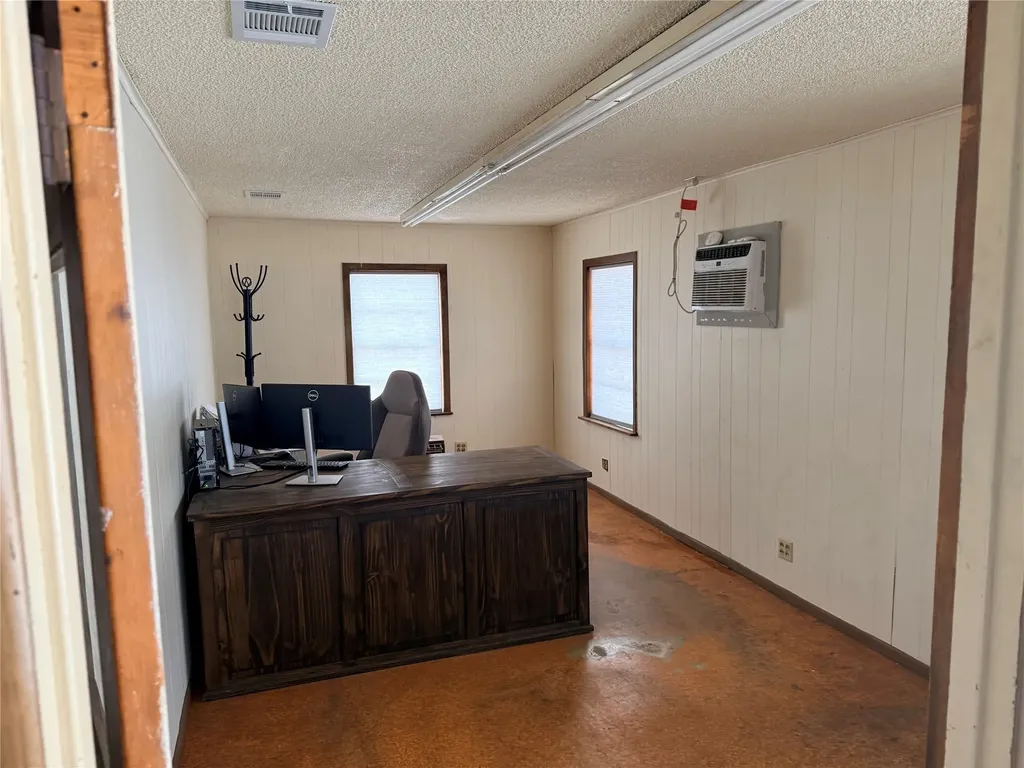 1309 Conrad Hilton Avenue Cisco TX 76437