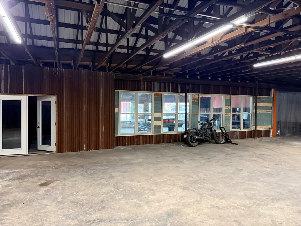 1309 Conrad Hilton Avenue Cisco TX 76437