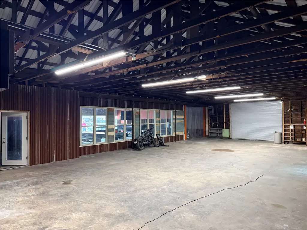 1309 Conrad Hilton Avenue Cisco TX 76437