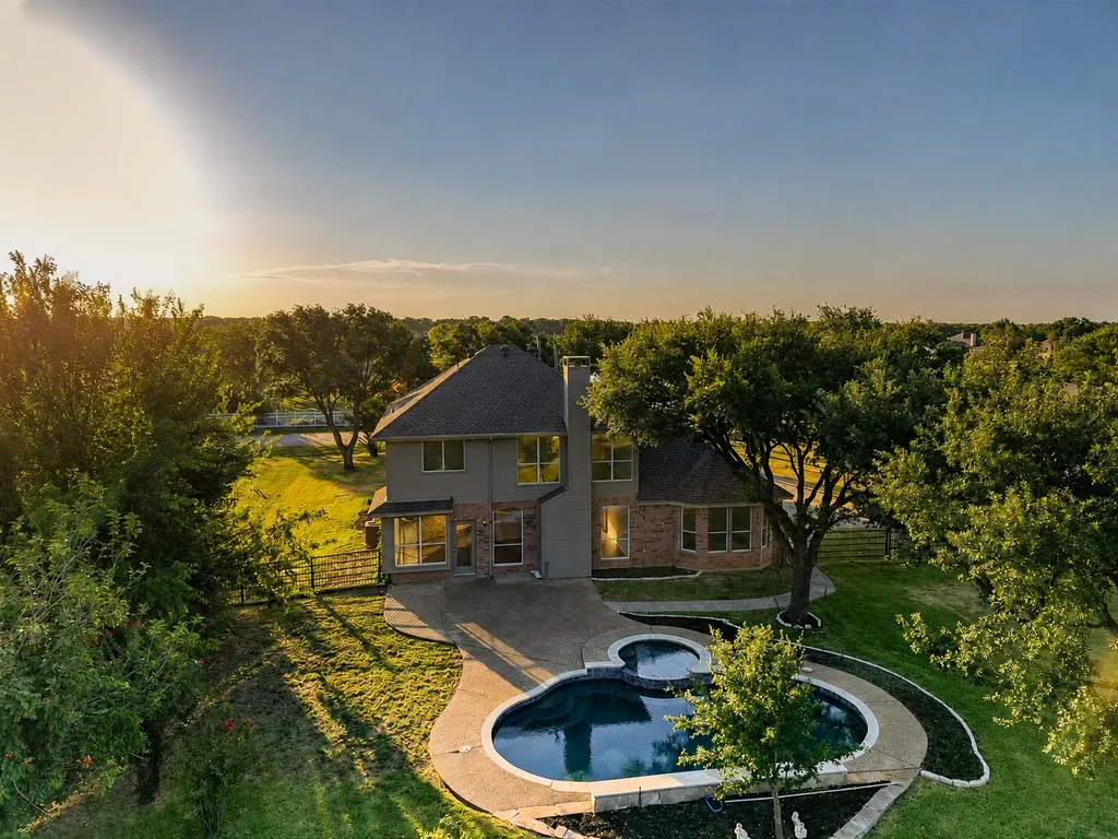 331 Lakeside Drive Shady Shores TX 76208