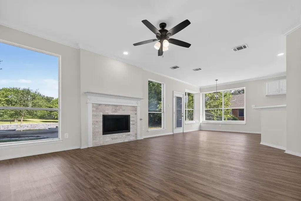 331 Lakeside Drive Shady Shores TX 76208